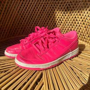 Nike Dunk Low Hyper Pink Women's Sneakers